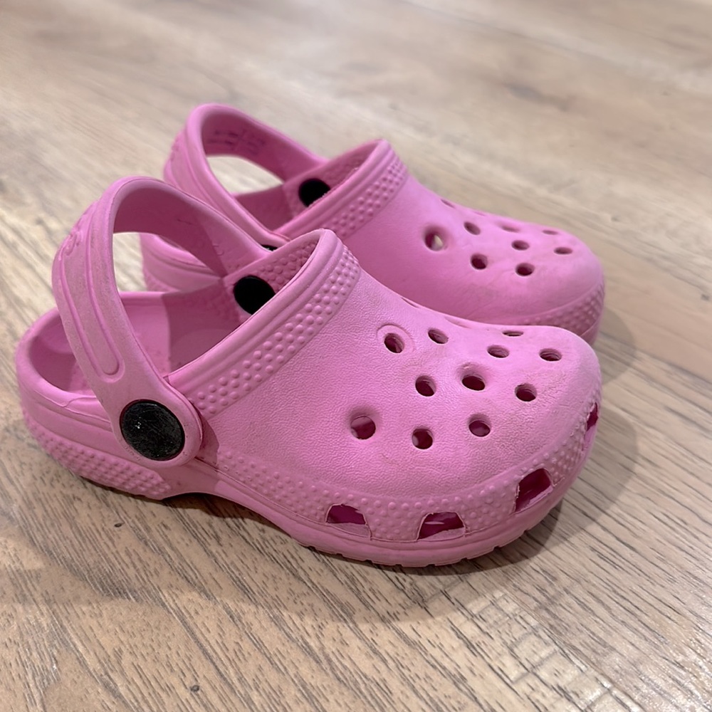 Pink Toddler Crocs Size 7